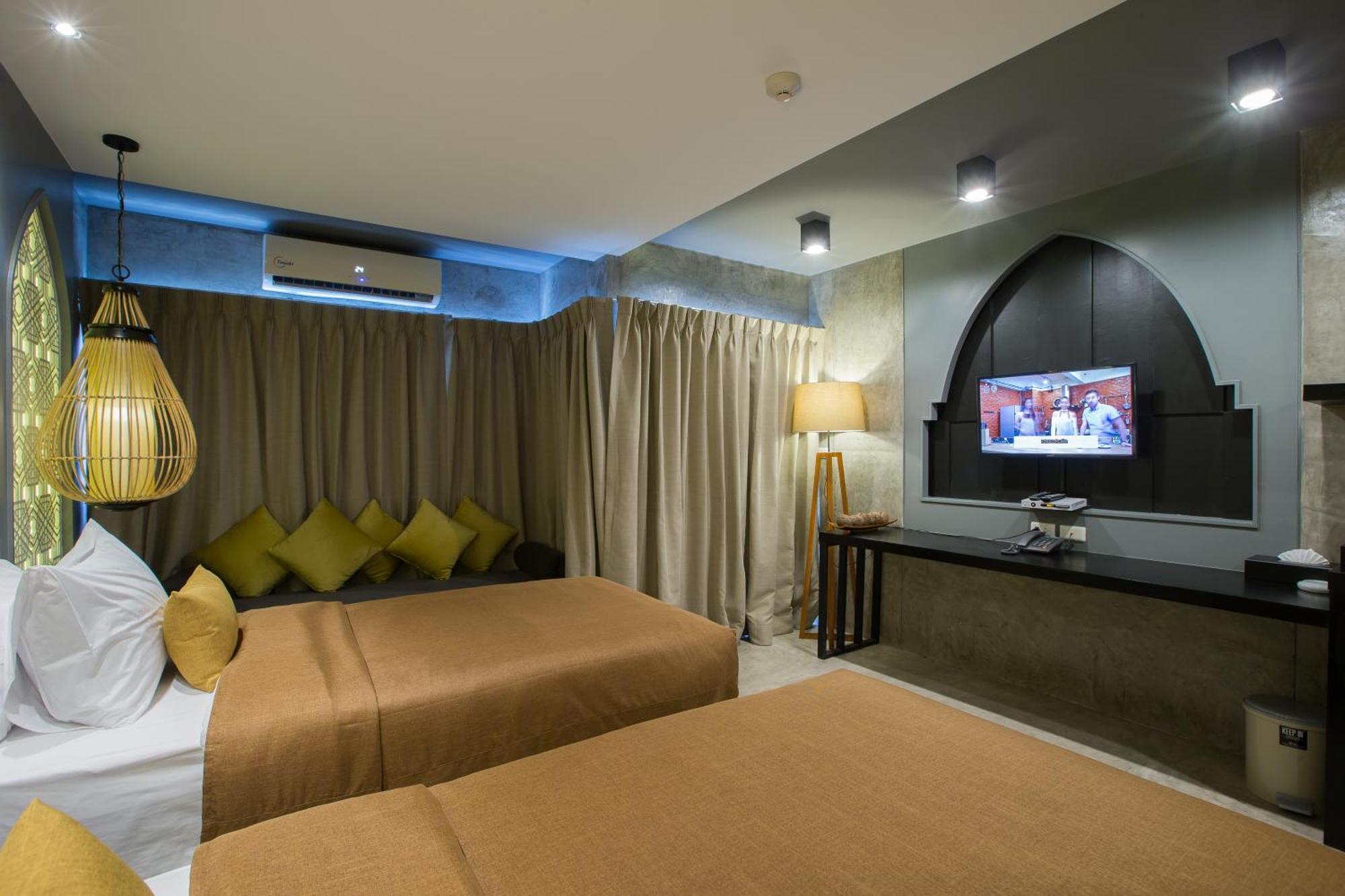 Patong Signature Boutique Hotel Ngoại thất bức ảnh