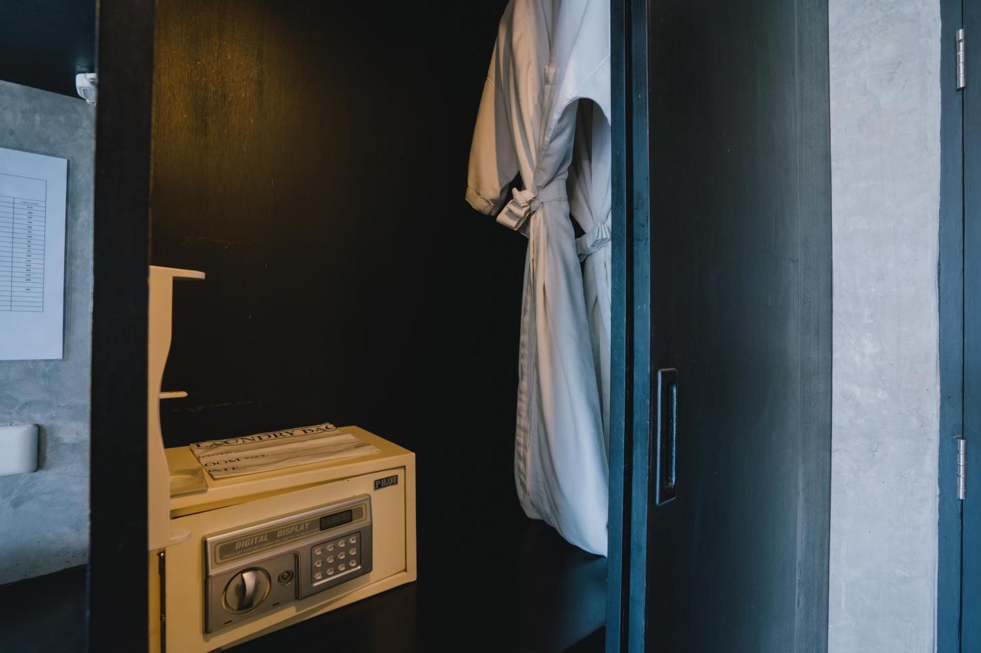 Patong Signature Boutique Hotel Phòng bức ảnh