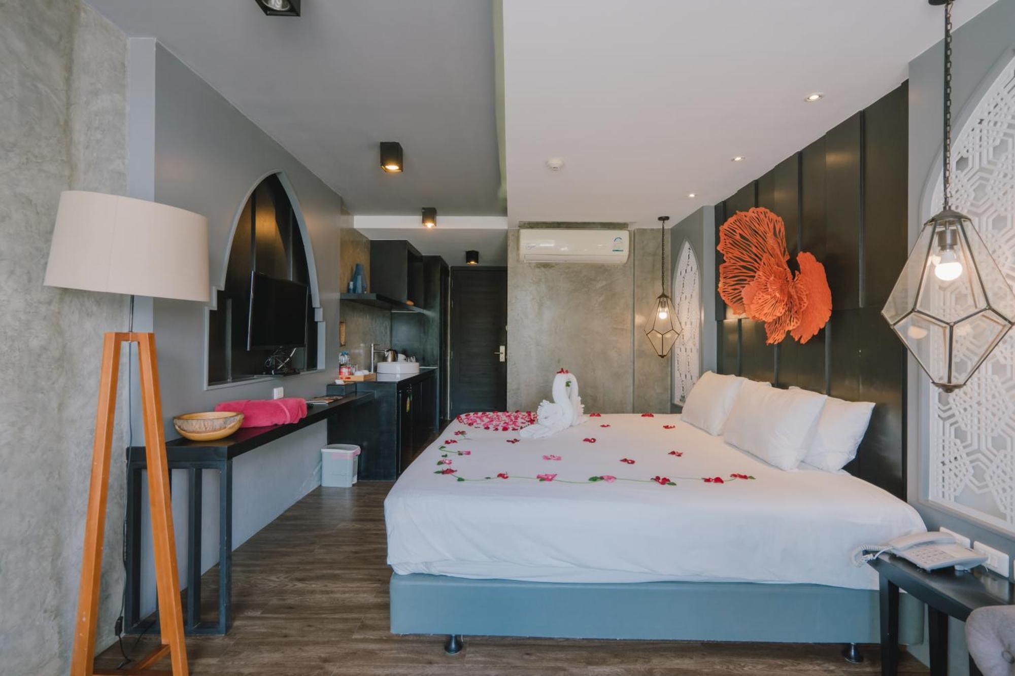 Patong Signature Boutique Hotel Phòng bức ảnh