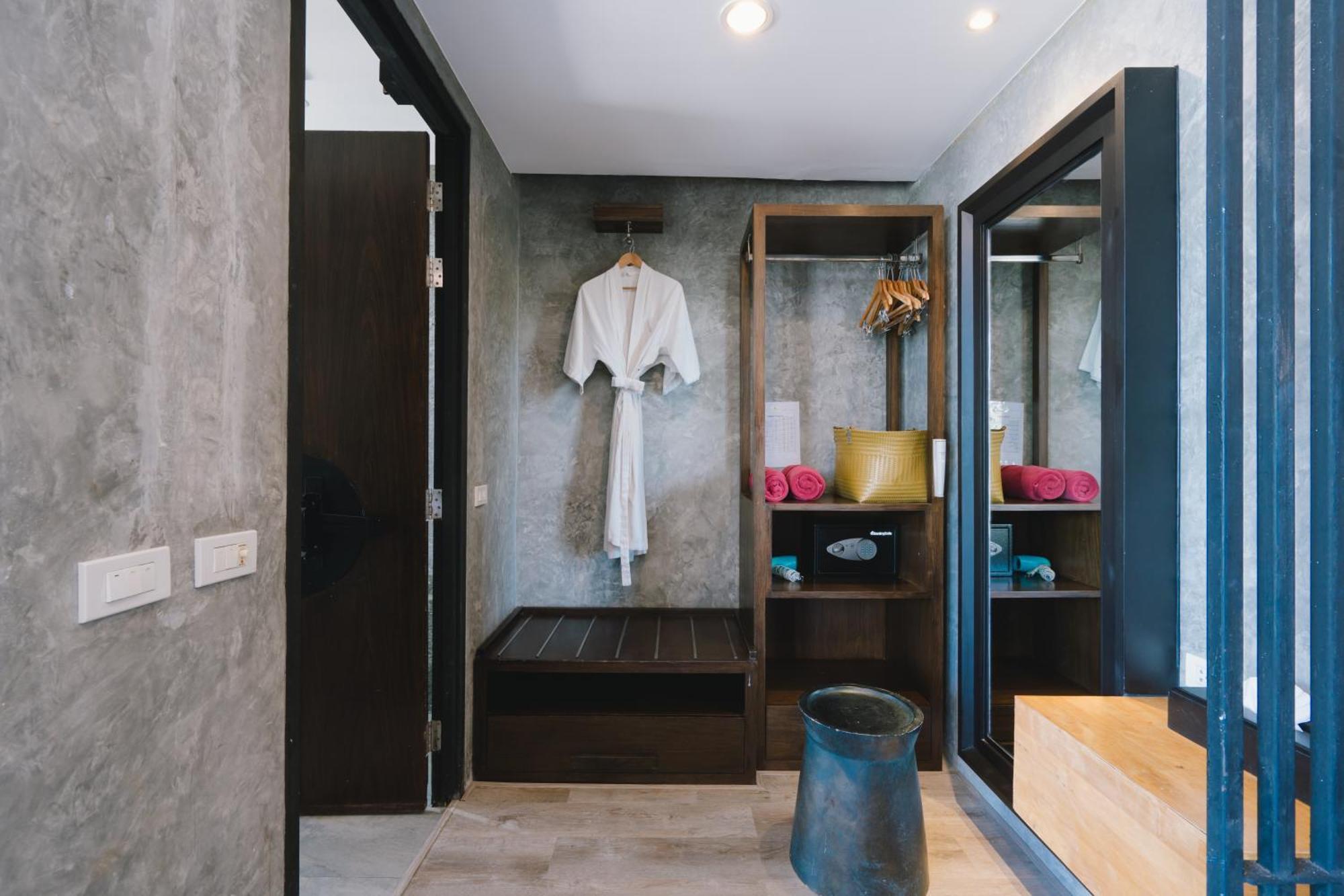 Patong Signature Boutique Hotel Phòng bức ảnh