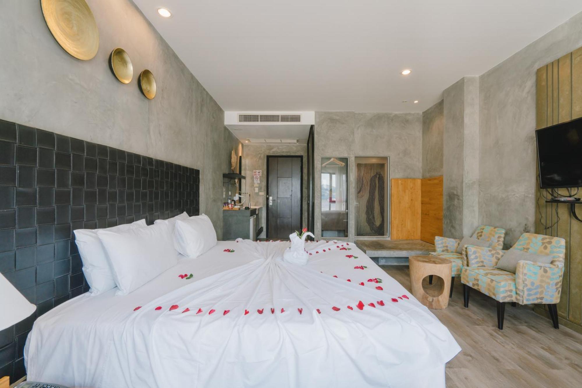 Patong Signature Boutique Hotel Phòng bức ảnh